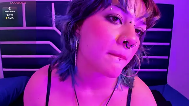 Snapshot of nixx_star chatting on 01-09-26, 07:04 nixx star online show from 01-09-26, 07:04