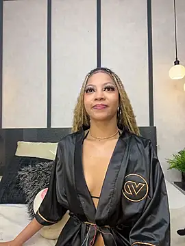 Snapshot of JenniferHillss chatting on 01-15-26, 07:50 JenniferHillss online show from 01-15-26, 07:50