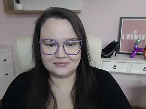 Snapshot of HollyDanceSoul chatting on 01-13-26, 07:35 HollyDanceSoul online show from 01-13-26, 07:35