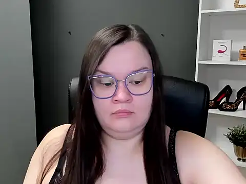 Snapshot of HollyDanceSoul chatting on 02-21-26, 07:20 HollyDanceSoul online show from 02-21-26, 07:20