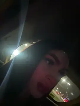 Snapshot of lizz_lunna chatting on 06-19-26, 02:49 lizz lunna online show from 06-19-26, 02:49