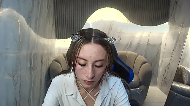 katalina r  online show from 02-07-26, 03:10