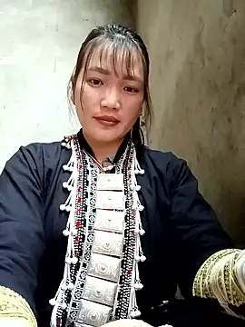 Snapshot of Nunaa2x chatting on 01-14-26, 08:42 Nunaa2x online show from 01-14-26, 08:42