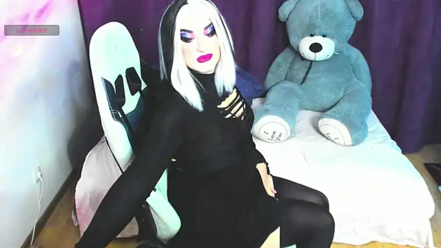 Snapshot of sexxx-queen chatting on 05-01-26, 10:25 sexxx-queen online show from 05-01-26, 10:25