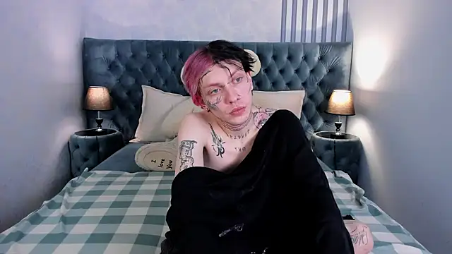 MikkiBev online show from 01-09-26, 08:10