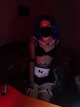 Snapshot of Qu1nn_spicyhot chatting on 01-12-26, 10:15 Qu1nn spicyhot online show from 01-12-26, 10:15