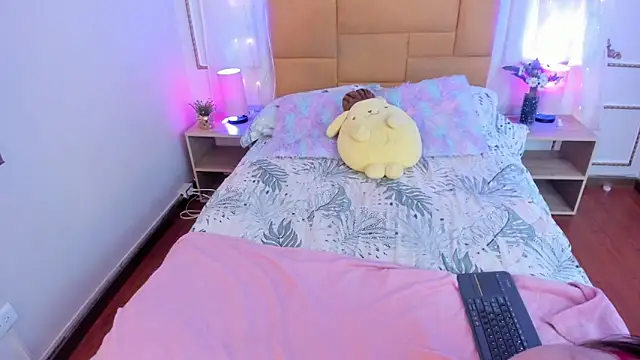 Jenifer James online show from 02-12-26, 07:53