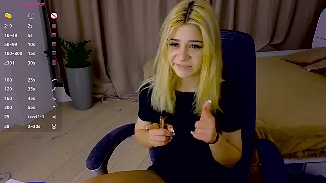 Snapshot of ApheliaStar chatting on 01-11-26, 04:01 ApheliaStar online show from 01-11-26, 04:01