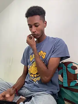 Snapshot of twink_gabrielll chatting on 06-17-26, 05:25 twink gabrielll online show from 06-17-26, 05:25