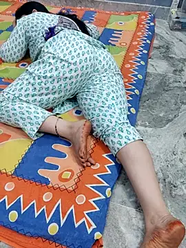 SofiaMam online show from 04-12-26, 07:46