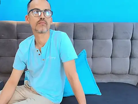 Oswalldo   online show from 04-02-26, 11:19