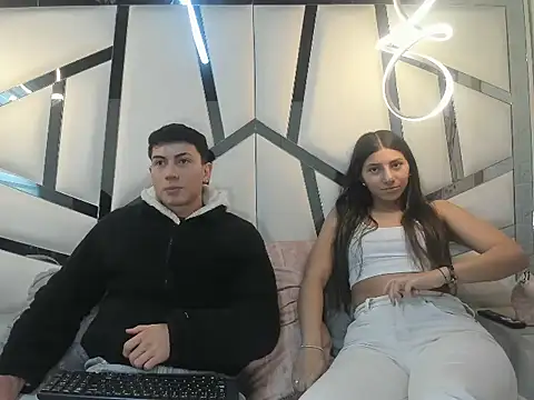 ScarlettAndLucas online show from 03-04-26, 12:22