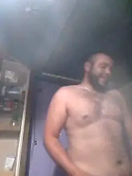 Snapshot of Guanatos13 chatting on 02-22-26, 06:57 Guanatos13 online show from 02-22-26, 06:57