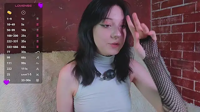 LisaBunnyy online show from 05-01-26, 09:52
