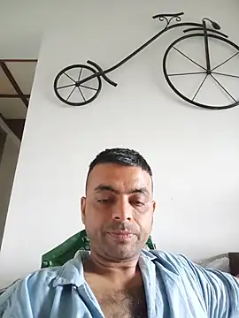Snapshot of ashleellaunda7582 chatting on 07-20-26, 12:29 ashleellaunda7582 online show from 07-20-26, 12:29