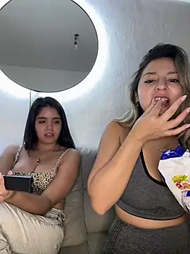 bebitas2  online show from 03-19-26, 12:58