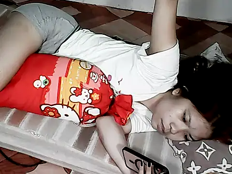 Snapshot of xxhotamizinggirl chatting on 06-12-26, 04:55 xxhotamizinggirl online show from 06-12-26, 04:55