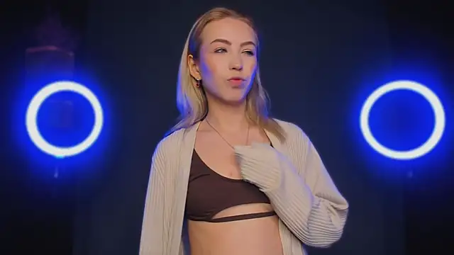 Moon Silk online show from 01-14-26, 06:19