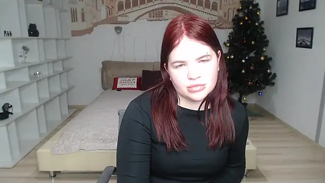 Snapshot of Secret_Emma chatting on 01-10-26, 01:24 Secret Emma online show from 01-10-26, 01:24