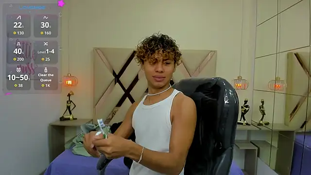 Anyelo Twink online show from 06-06-26, 03:33