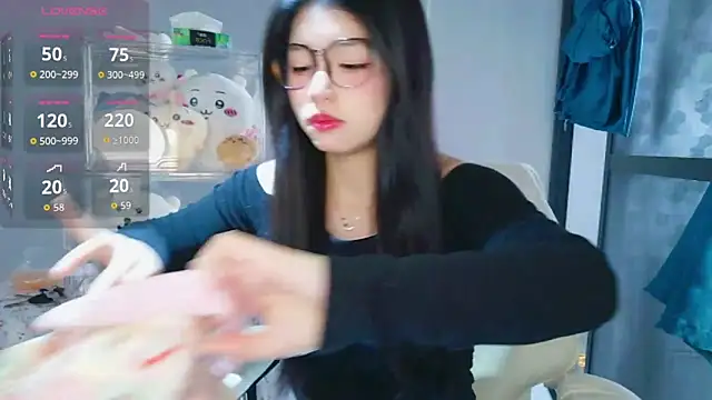 Snapshot of -XiaoYu-777 chatting on 03-04-26, 08:53 -XiaoYu-777 online show from 03-04-26, 08:53