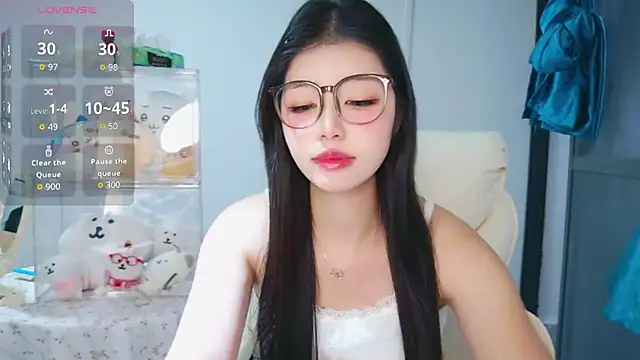 -XiaoYu-777 online show from 03-17-26, 08:50