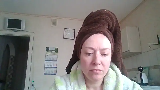 Fruittellalove online show from 04-20-26, 07:44