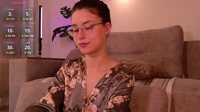 classy     online show from 05-30-26, 03:09