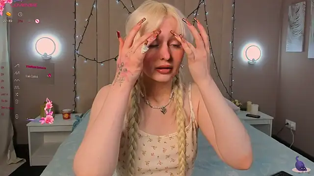 AdeleSilvy online show from 04-11-26, 01:43