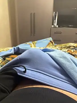 thebestbomber90 online show from 01-10-26, 04:20