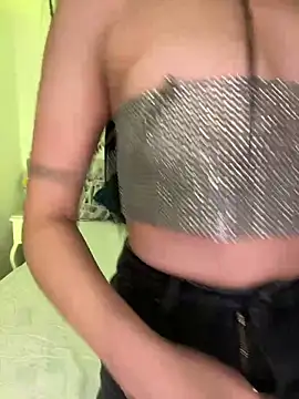 Snapshot of Little_Lexyy chatting on 06-07-26, 05:11 Little Lexyy online show from 06-07-26, 05:11