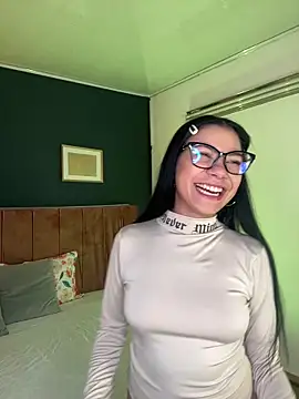 Snapshot of Little_Lexyy chatting on 06-23-26, 05:27 Little Lexyy online show from 06-23-26, 05:27
