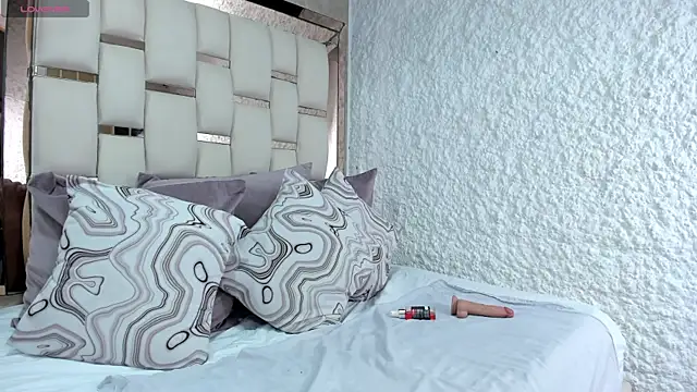 charolnox online show from 03-01-26, 01:35