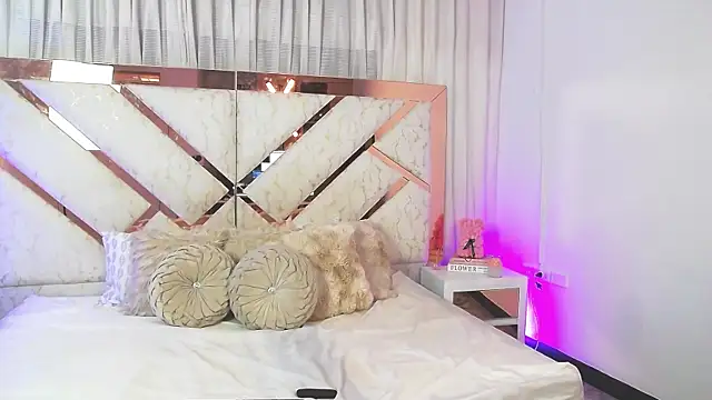 Snapshot of JuliKeita chatting on 01-14-26, 09:20 JuliKeita online show from 01-14-26, 09:20