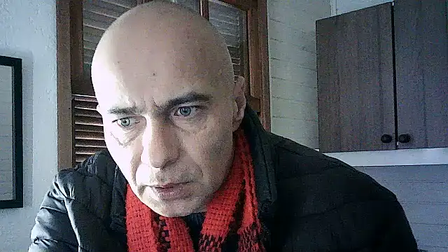Snapshot of dogfrota chatting on 06-21-26, 06:32 dogfrota online show from 06-21-26, 06:32