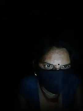 Snapshot of Ravina9696 chatting on 07-25-26, 07:33 Ravina9696 online show from 07-25-26, 07:33