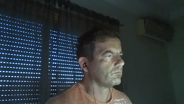 Snapshot of _grj1 chatting on 06-14-26, 05:42 grj1 online show from 06-14-26, 05:42