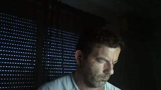 Snapshot of _grj1 chatting on 06-21-26, 05:21 grj1 online show from 06-21-26, 05:21
