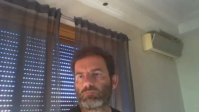 Snapshot of _grj1 chatting on 07-08-26, 08:08 grj1 online show from 07-08-26, 08:08