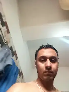 Uzieham22 online show from 03-06-26, 07:16