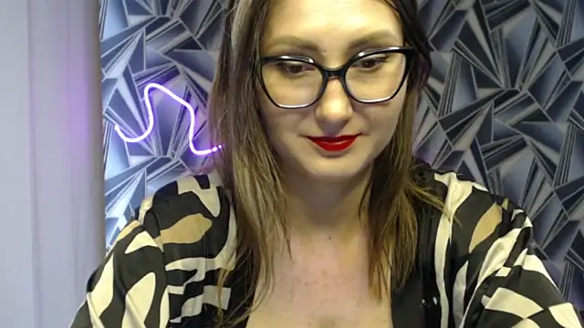 Snapshot of NikkiKiss___ chatting on 05-16-26, 12:07 NikkiKiss online show from 05-16-26, 12:07