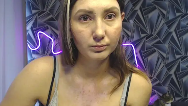Snapshot of NikkiKiss___ chatting on 05-22-26, 01:02 NikkiKiss online show from 05-22-26, 01:02