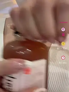 Snapshot of Mia-zhan chatting on 07-08-26, 10:25 Mia-zhan online show from 07-08-26, 10:25