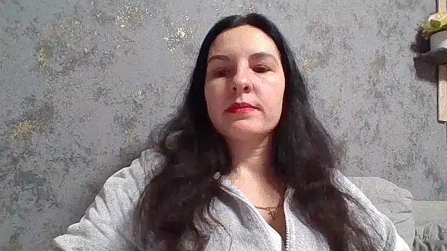 Snapshot of HollySecret77 chatting on 01-15-26, 06:00 HollySecret77 online show from 01-15-26, 06:00