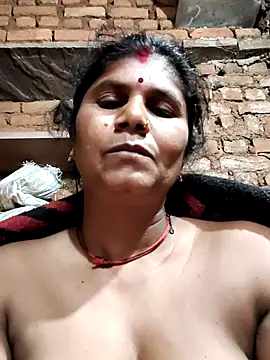 Snapshot of Hot_di97 chatting on 02-08-26, 10:46 Hot di97 online show from 02-08-26, 10:46