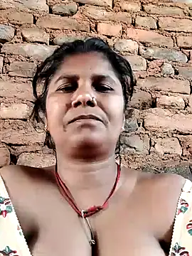 Hot di97 online show from 03-07-26, 11:51