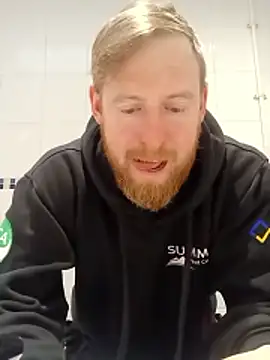 Hertsguy1984 online show from 01-12-26, 01:38