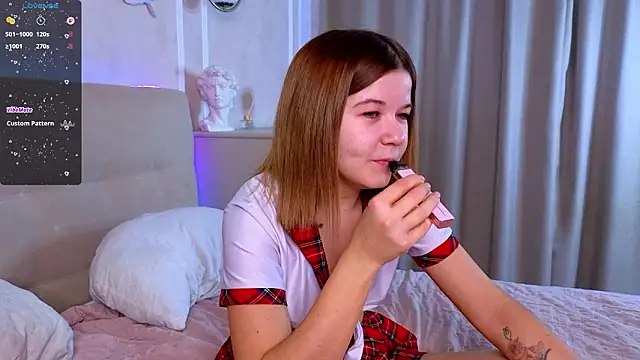 Snapshot of _Doll_Face_ chatting on 01-14-26, 09:15 Doll Face online show from 01-14-26, 09:15