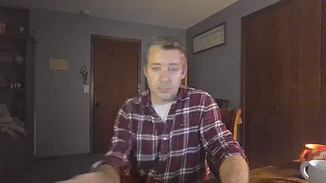 chrisw8140 online show from 04-15-26, 02:07