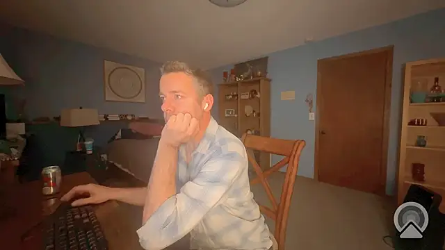 chrisw8140 online show from 06-26-26, 05:12